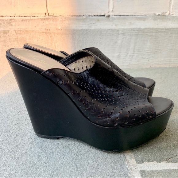 Fred Segal Feet Laser Cut Wedges - Picture 3 of 8